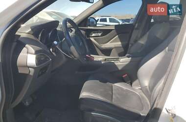 Позашляховик / Кросовер Jaguar F-Pace 2018 в  фото 7 Позашляховик / Кросовер Jaguar F-Pace 2018 в
