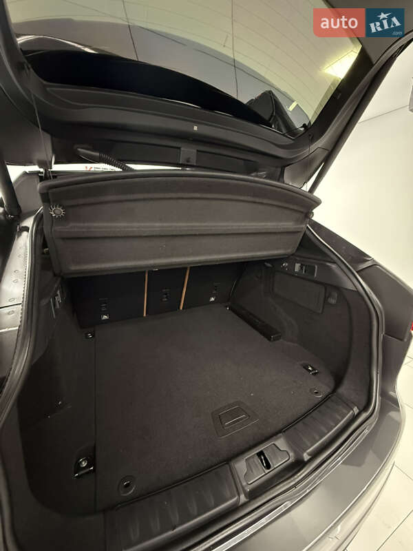 Внедорожник / Кроссовер Jaguar F-Pace 2016 в Одессе фото 23 Внедорожник / Кроссовер Jaguar F-Pace 2016 в Одессе