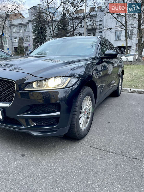 Внедорожник / Кроссовер Jaguar F-Pace 2016 в Киеве