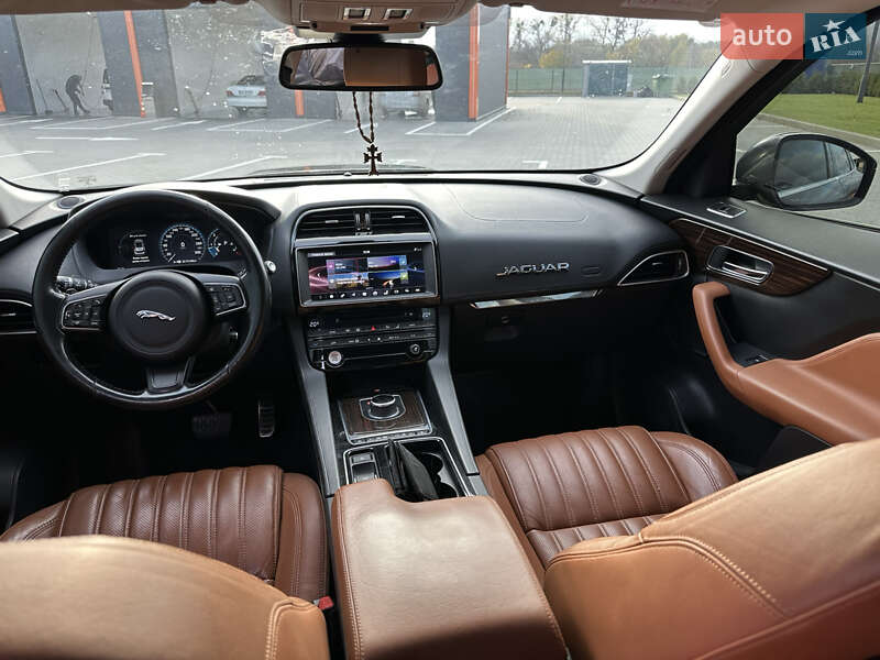 Позашляховик / Кросовер Jaguar F-Pace 2016 в Вінниці фото 8 Позашляховик / Кросовер Jaguar F-Pace 2016 в Вінниці