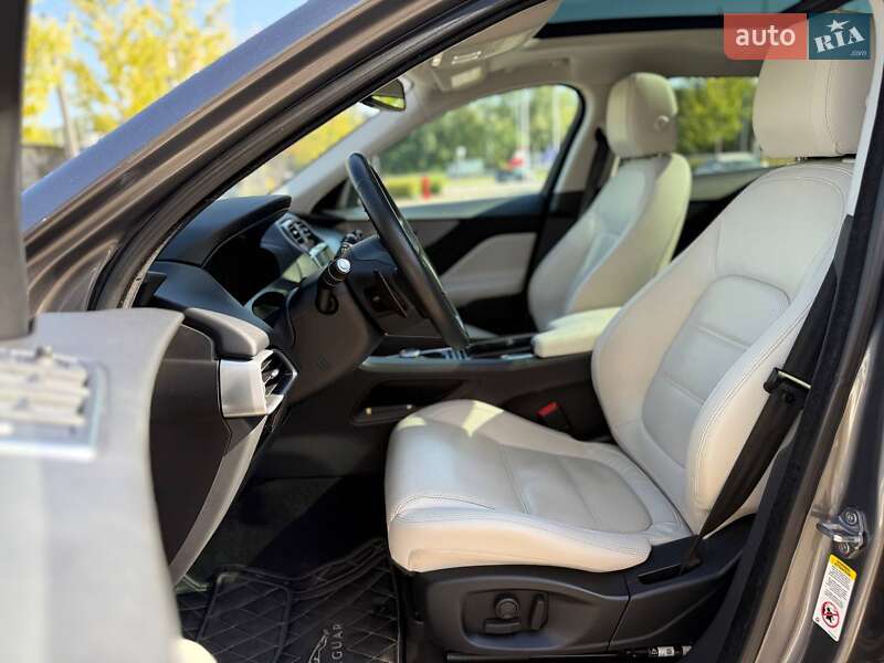 Позашляховик / Кросовер Jaguar F-Pace 2017 в Києві