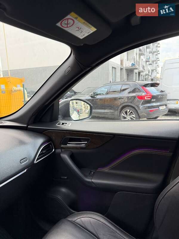 Внедорожник / Кроссовер Jaguar F-Pace 2017 в Ужгороде фото 24 Внедорожник / Кроссовер Jaguar F-Pace 2017 в Ужгороде