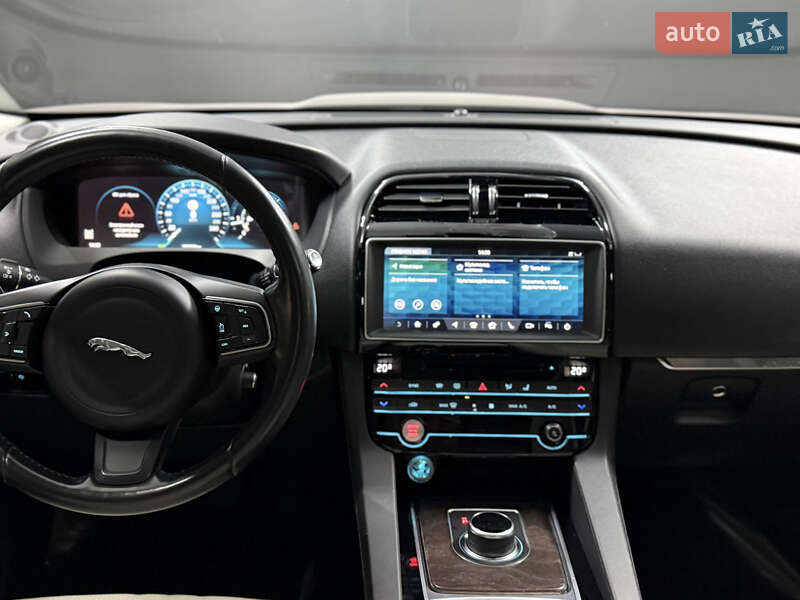 Позашляховик / Кросовер Jaguar F-Pace 2016 в Одесі фото 17 Позашляховик / Кросовер Jaguar F-Pace 2016 в Одесі