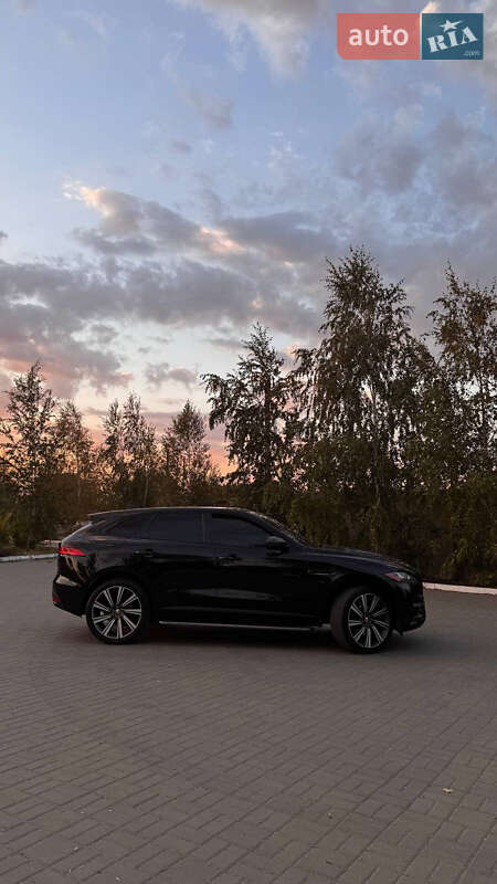 Внедорожник / Кроссовер Jaguar F-Pace 2017 в Киеве фото 4 Внедорожник / Кроссовер Jaguar F-Pace 2017 в Киеве
