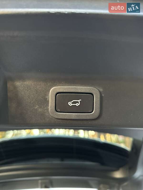 Позашляховик / Кросовер Jaguar F-Pace 2016 в Білогородці