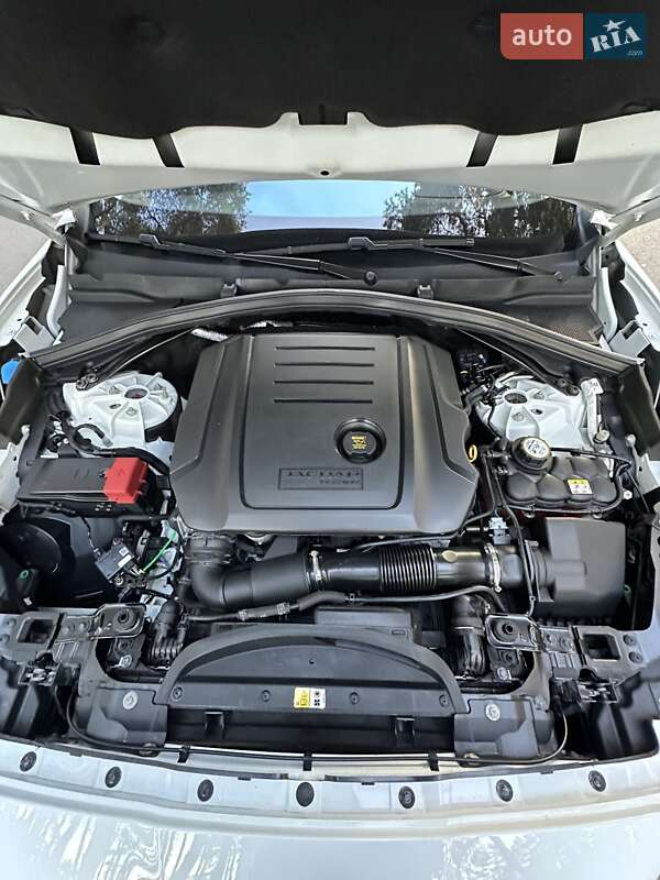 Позашляховик / Кросовер Jaguar F-Pace 2016 в Білогородці