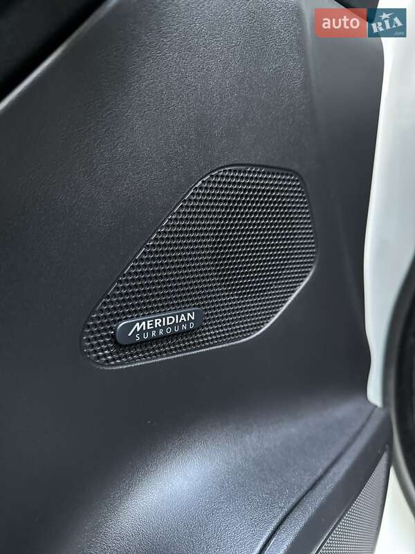 Позашляховик / Кросовер Jaguar F-Pace 2016 в Білогородці