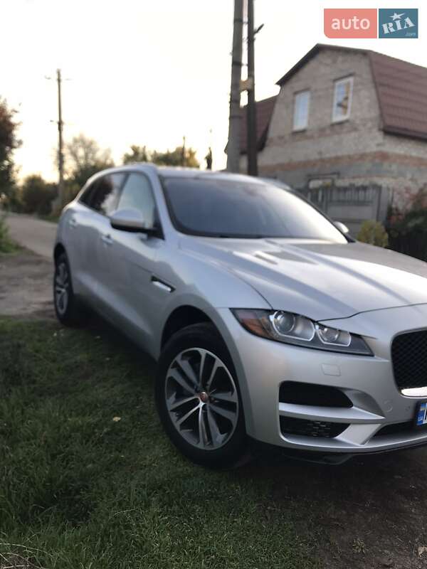 Внедорожник / Кроссовер Jaguar F-Pace 2017 в Кривом Роге