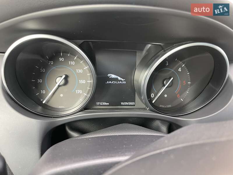 Внедорожник / Кроссовер Jaguar F-Pace 2017 в Кривом Роге