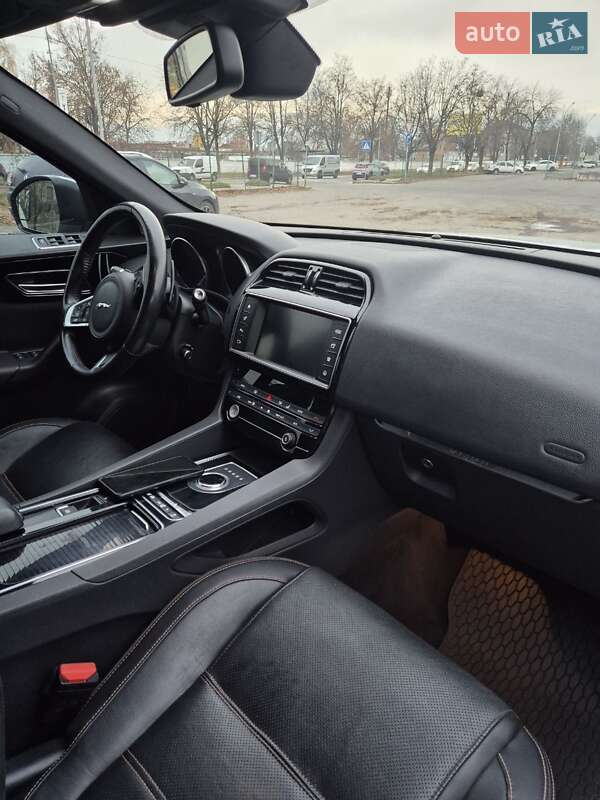 Внедорожник / Кроссовер Jaguar F-Pace 2018 в Львове фото 13 Внедорожник / Кроссовер Jaguar F-Pace 2018 в Львове