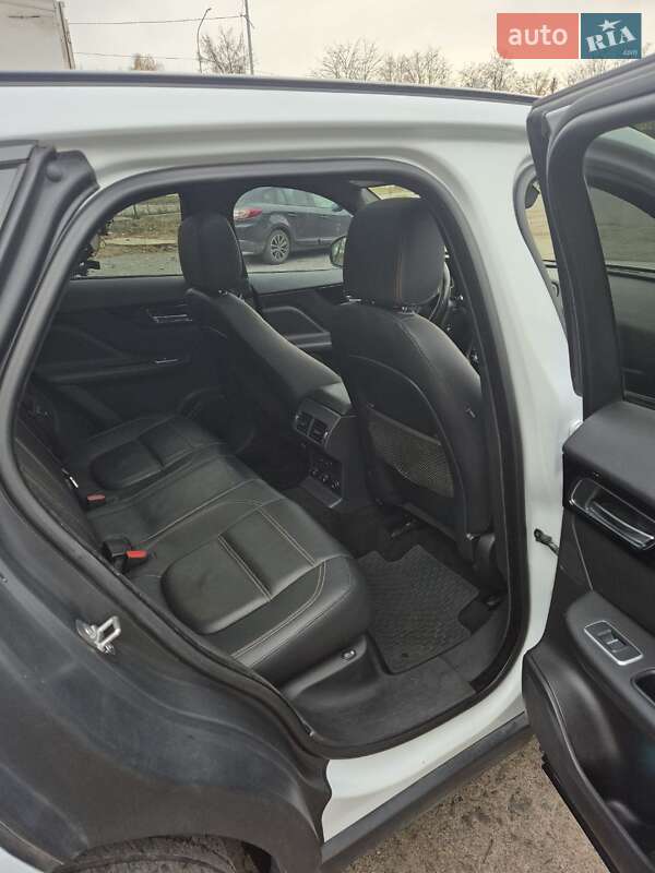 Внедорожник / Кроссовер Jaguar F-Pace 2018 в Львове фото 23 Внедорожник / Кроссовер Jaguar F-Pace 2018 в Львове