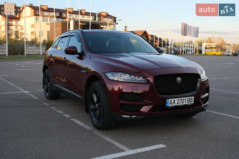 Внедорожник / Кроссовер Jaguar F-Pace 2016 в Киеве