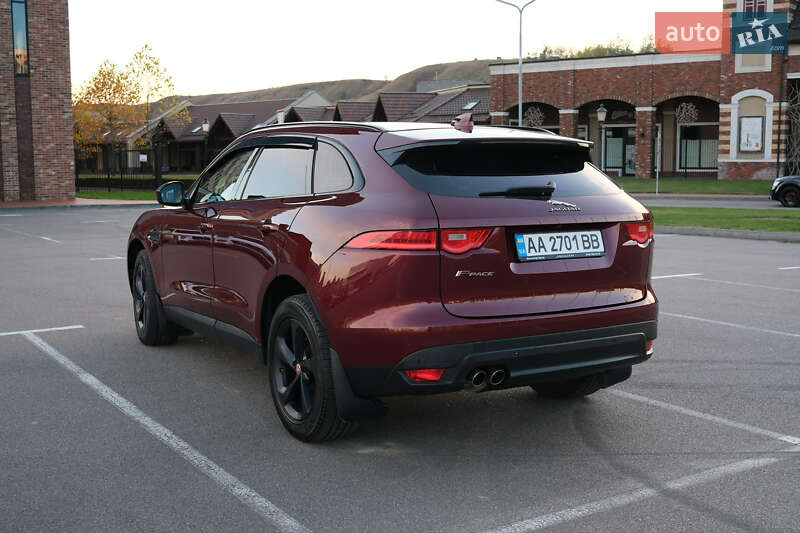 Внедорожник / Кроссовер Jaguar F-Pace 2016 в Киеве