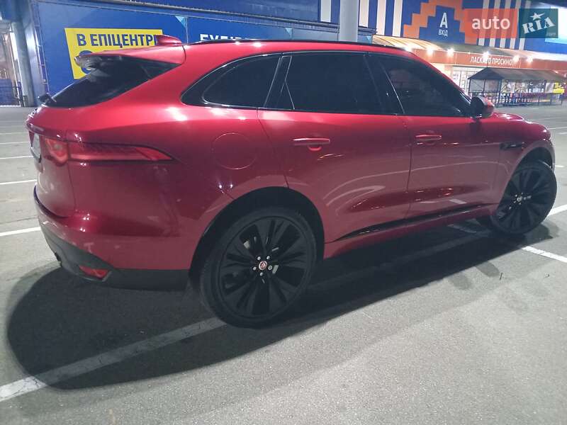 Позашляховик / Кросовер Jaguar F-Pace 2016 в Києві