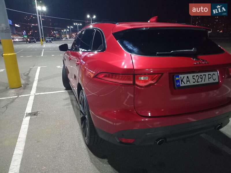 Позашляховик / Кросовер Jaguar F-Pace 2016 в Києві