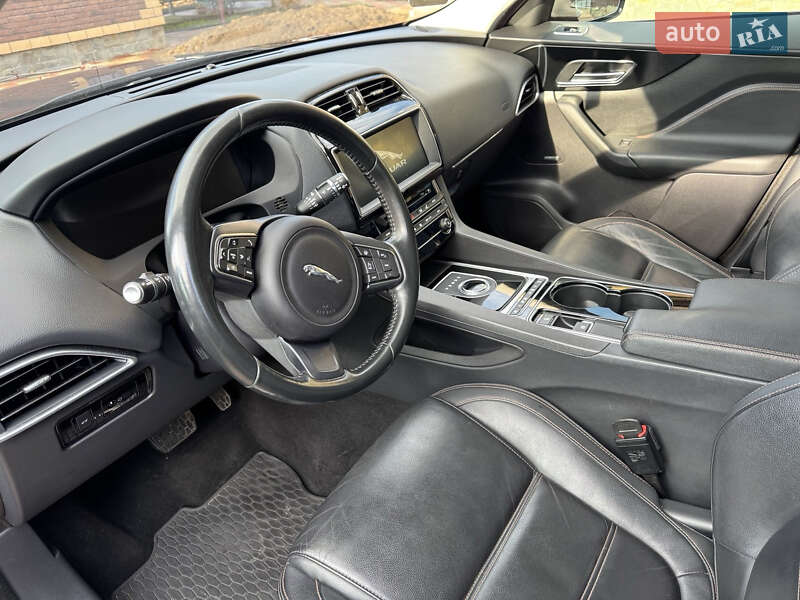 Внедорожник / Кроссовер Jaguar F-Pace 2016 в Черновцах фото 16 Внедорожник / Кроссовер Jaguar F-Pace 2016 в Черновцах
