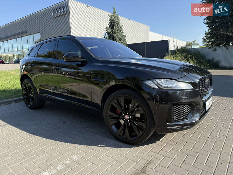 Внедорожник / Кроссовер Jaguar F-Pace 2016 в Луцке