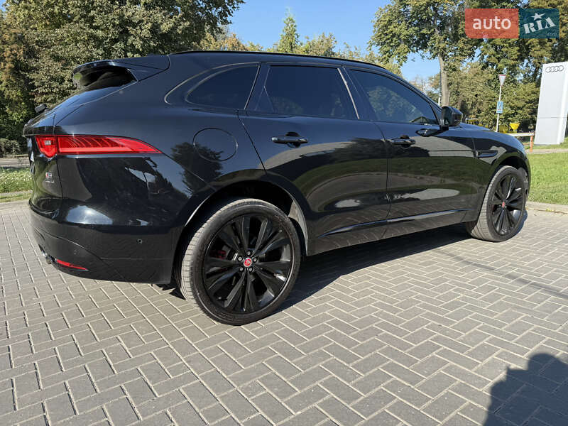 Внедорожник / Кроссовер Jaguar F-Pace 2016 в Луцке