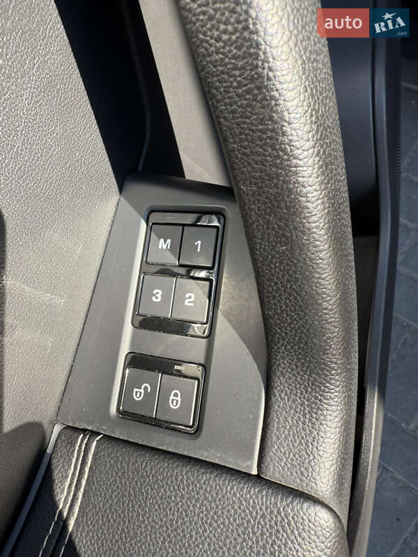 Внедорожник / Кроссовер Jaguar F-Pace 2016 в Луцке