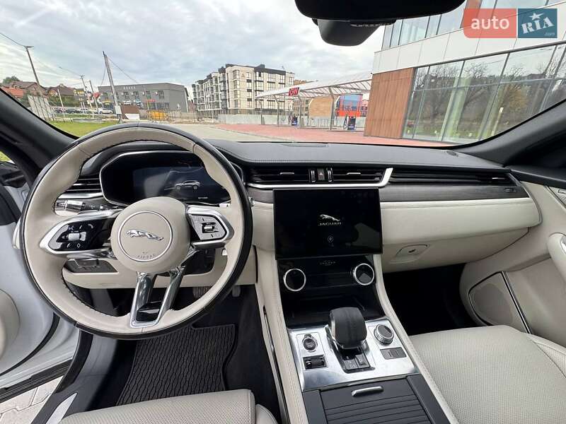 Внедорожник / Кроссовер Jaguar F-Pace 2021 в Ровно