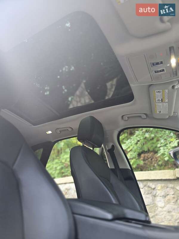 Позашляховик / Кросовер Jaguar F-Pace 2017 в Києві