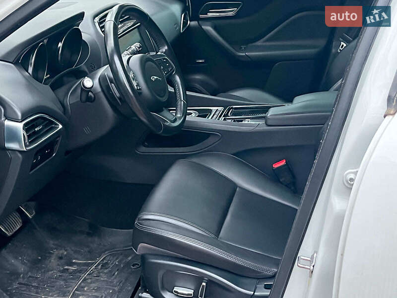 Внедорожник / Кроссовер Jaguar F-Pace 2018 в Киеве