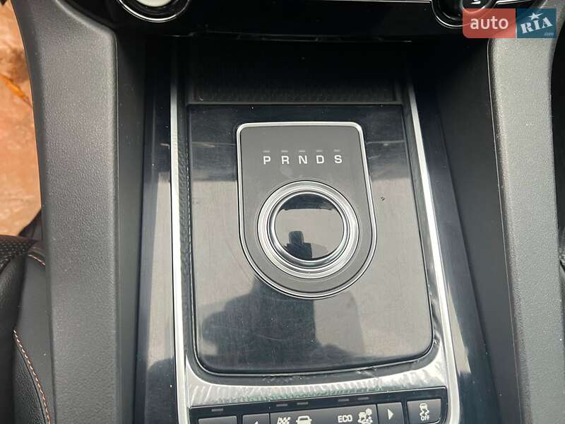 Внедорожник / Кроссовер Jaguar F-Pace 2018 в Львове фото 31 Внедорожник / Кроссовер Jaguar F-Pace 2018 в Львове