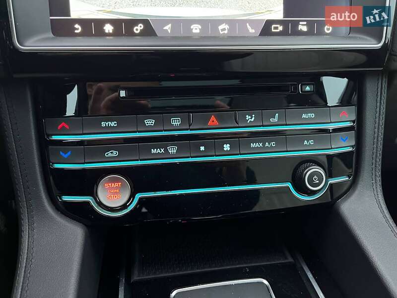 Позашляховик / Кросовер Jaguar F-Pace 2018 в Києві