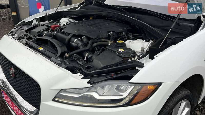 Внедорожник / Кроссовер Jaguar F-Pace 2016 в Луцке