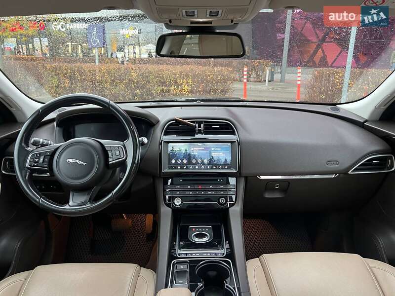 Позашляховик / Кросовер Jaguar F-Pace 2016 в Києві фото 30 Позашляховик / Кросовер Jaguar F-Pace 2016 в Києві