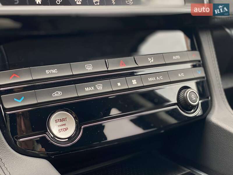 Позашляховик / Кросовер Jaguar F-Pace 2018 в Києві