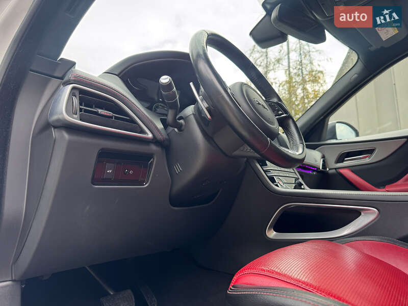 Внедорожник / Кроссовер Jaguar F-Pace 2017 в Одессе