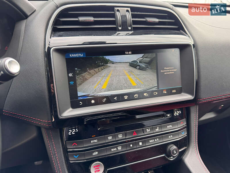 Внедорожник / Кроссовер Jaguar F-Pace 2017 в Одессе