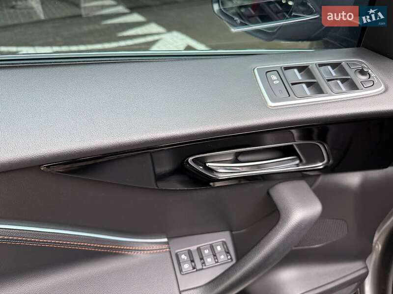 Внедорожник / Кроссовер Jaguar F-Pace 2017 в Киеве