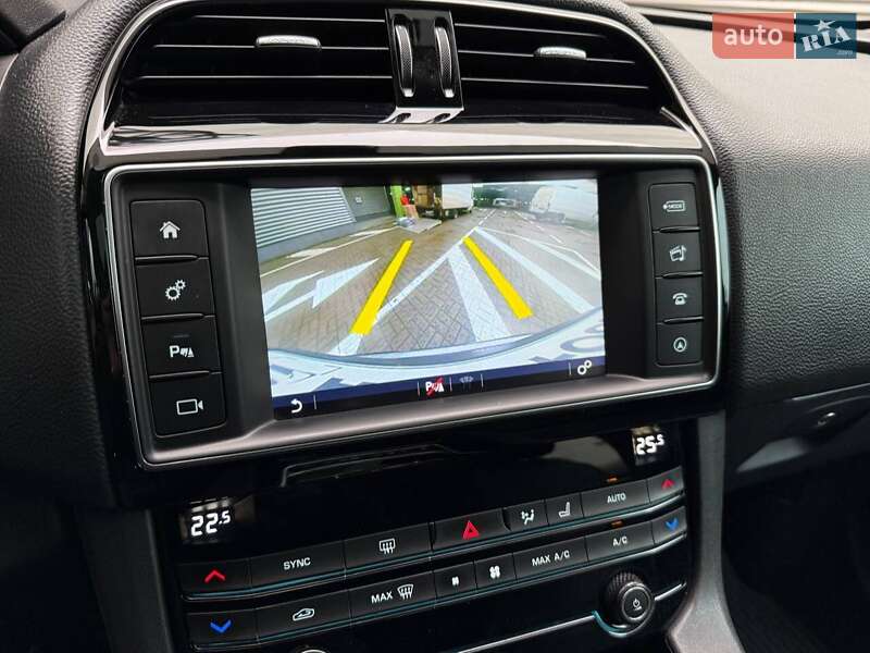 Внедорожник / Кроссовер Jaguar F-Pace 2017 в Киеве