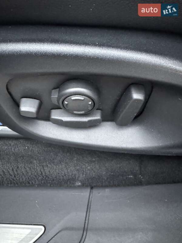 Позашляховик / Кросовер Jaguar F-Pace 2017 в Нововолинську