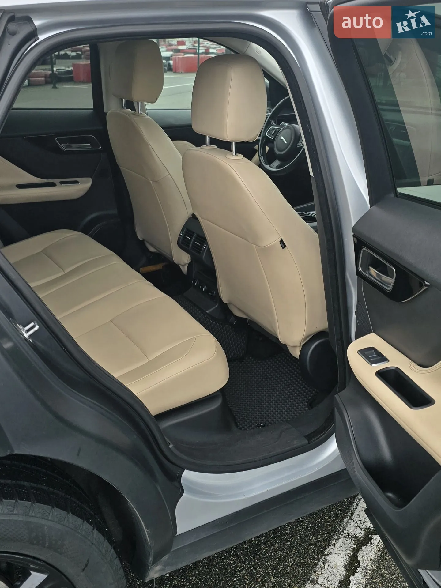 2017 Jaguar F-Pace - мініатюра 9