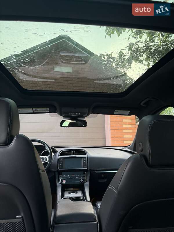 Позашляховик / Кросовер Jaguar F-Pace 2017 в Вінниці