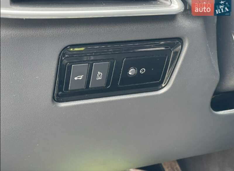 Внедорожник / Кроссовер Jaguar F-Pace 2019 в Киеве