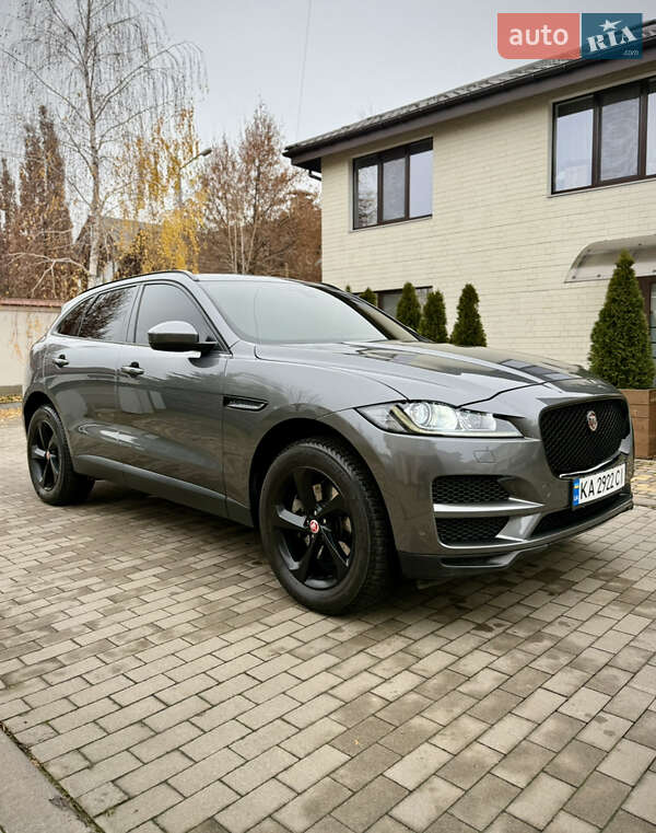 Внедорожник / Кроссовер Jaguar F-Pace 2016 в Киеве