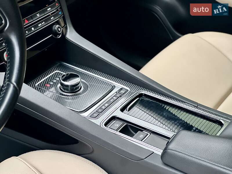 Внедорожник / Кроссовер Jaguar F-Pace 2018 в Днепре фото 26 Внедорожник / Кроссовер Jaguar F-Pace 2018 в Днепре
