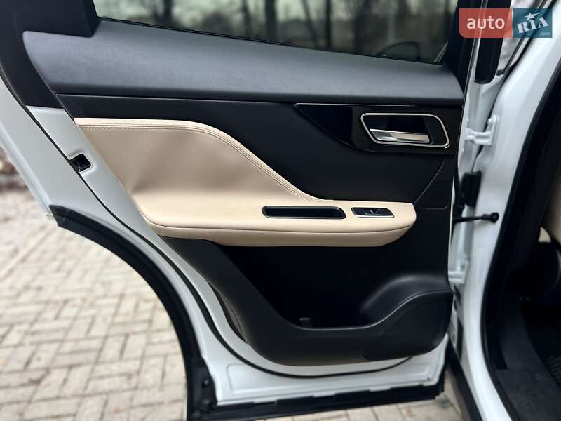 Внедорожник / Кроссовер Jaguar F-Pace 2018 в Днепре фото 31 Внедорожник / Кроссовер Jaguar F-Pace 2018 в Днепре