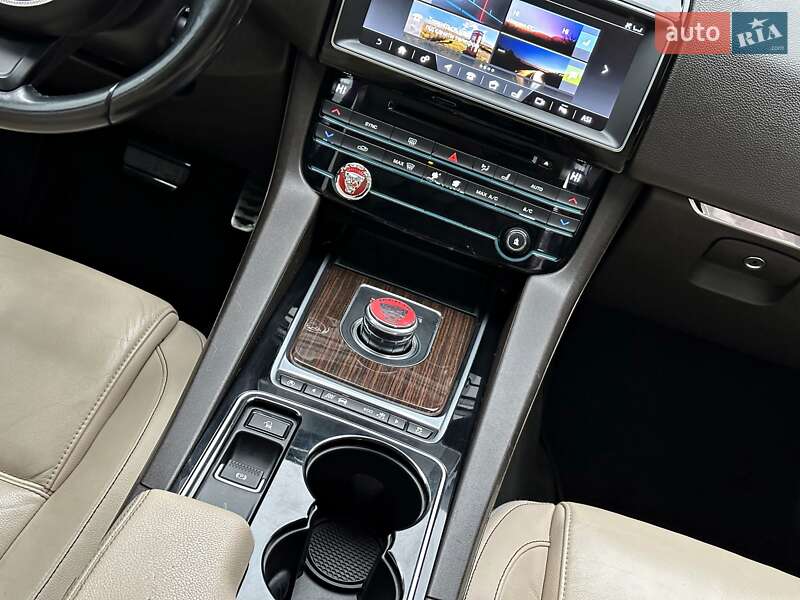 Внедорожник / Кроссовер Jaguar F-Pace 2017 в Одессе фото 49 Внедорожник / Кроссовер Jaguar F-Pace 2017 в Одессе