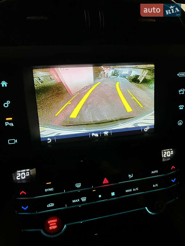 Внедорожник / Кроссовер Jaguar F-Pace 2016 в Киеве фото 11 Внедорожник / Кроссовер Jaguar F-Pace 2016 в Киеве