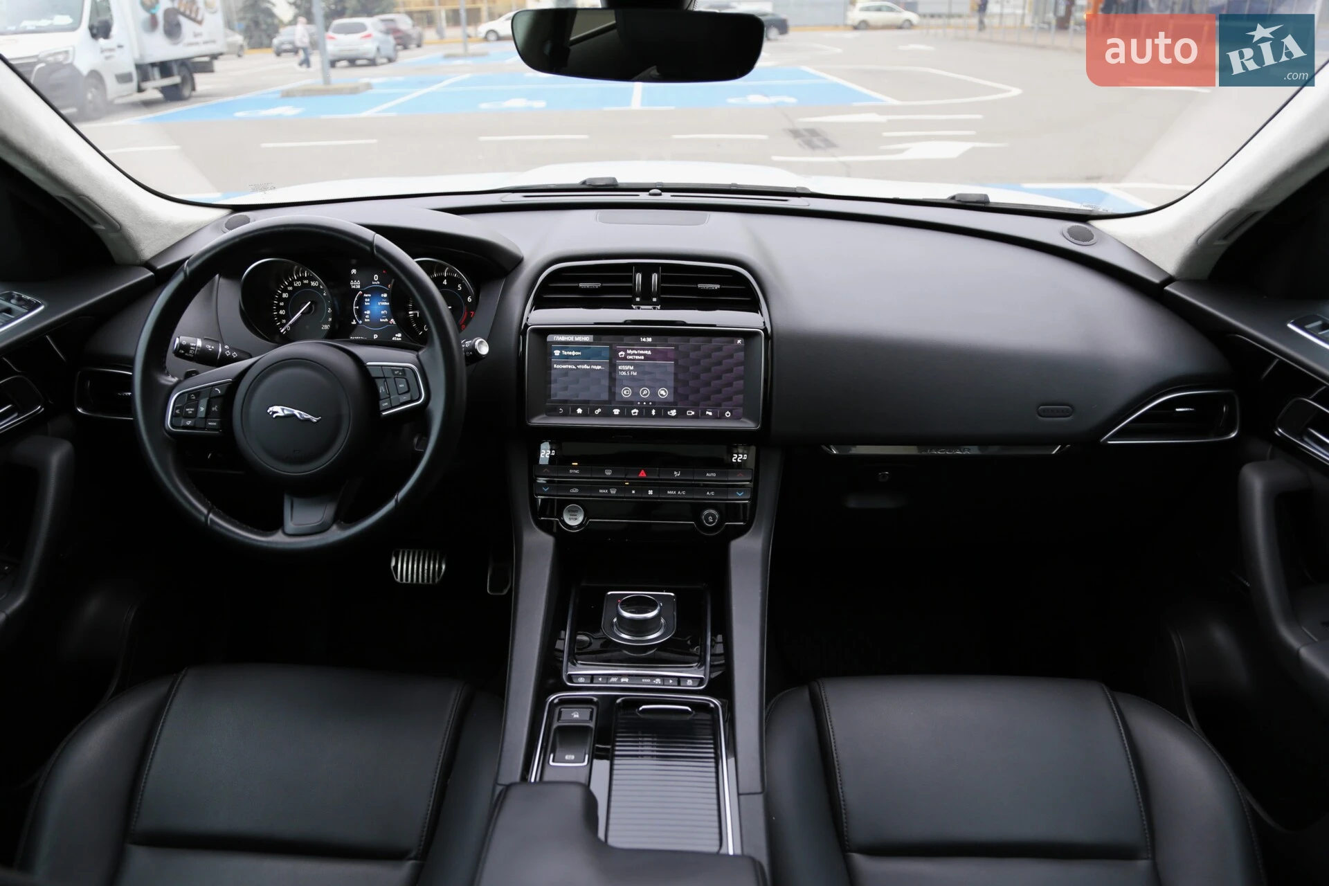 2018 Jaguar F-Pace - мініатюра 17