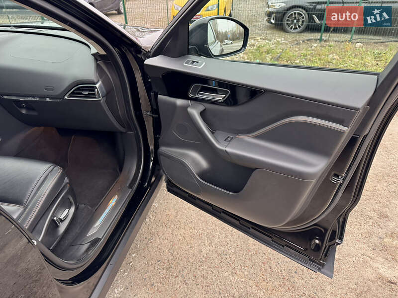 Внедорожник / Кроссовер Jaguar F-Pace 2020 в Киеве фото 45 Внедорожник / Кроссовер Jaguar F-Pace 2020 в Киеве