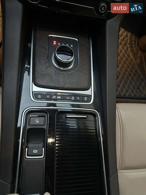 Внедорожник / Кроссовер Jaguar F-Pace 2018 в Киеве