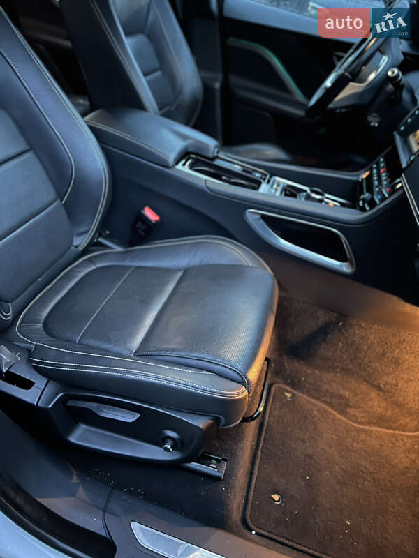 Внедорожник / Кроссовер Jaguar F-Pace 2017 в Ковеле