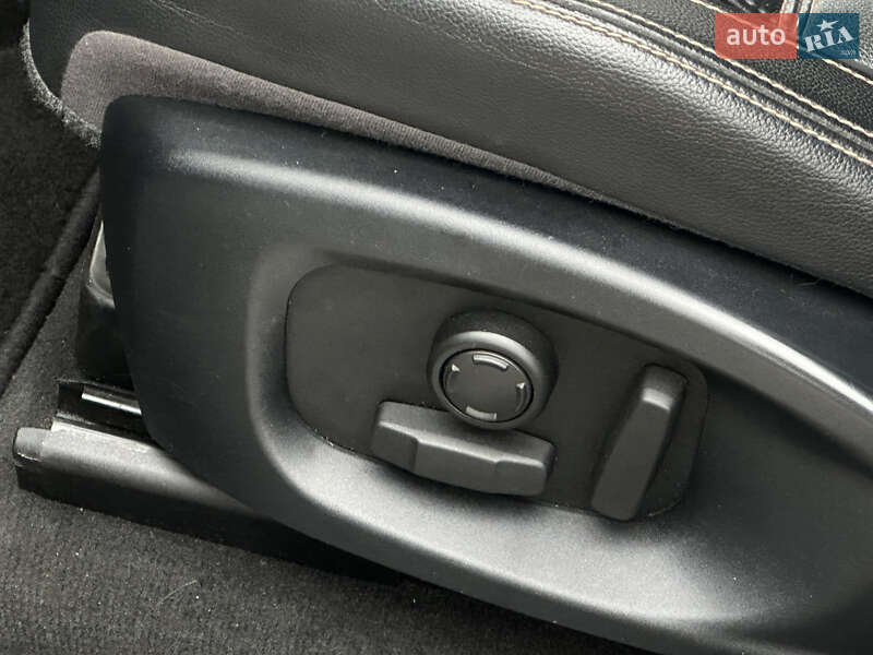 Внедорожник / Кроссовер Jaguar F-Pace 2017 в Киеве фото 50 Внедорожник / Кроссовер Jaguar F-Pace 2017 в Киеве