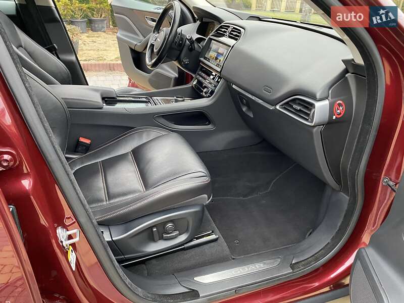 Внедорожник / Кроссовер Jaguar F-Pace 2016 в Львове фото 7 Внедорожник / Кроссовер Jaguar F-Pace 2016 в Львове